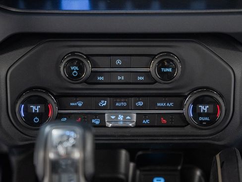 Certified 2025 Ford Bronco Badlands image 31