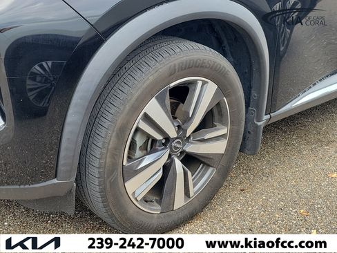 Used 2023 Nissan Rogue SL FWD image 4