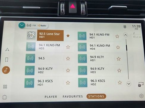 Used 2022 Jaguar F-PACE SVR image 48