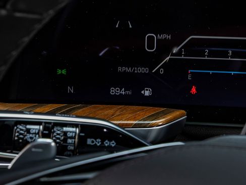 Used 2025 Cadillac Escalade Sport Platinum image 21