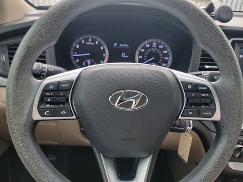 Used 2019 Hyundai Sonata SE w/ Cargo Package FWD image 12
