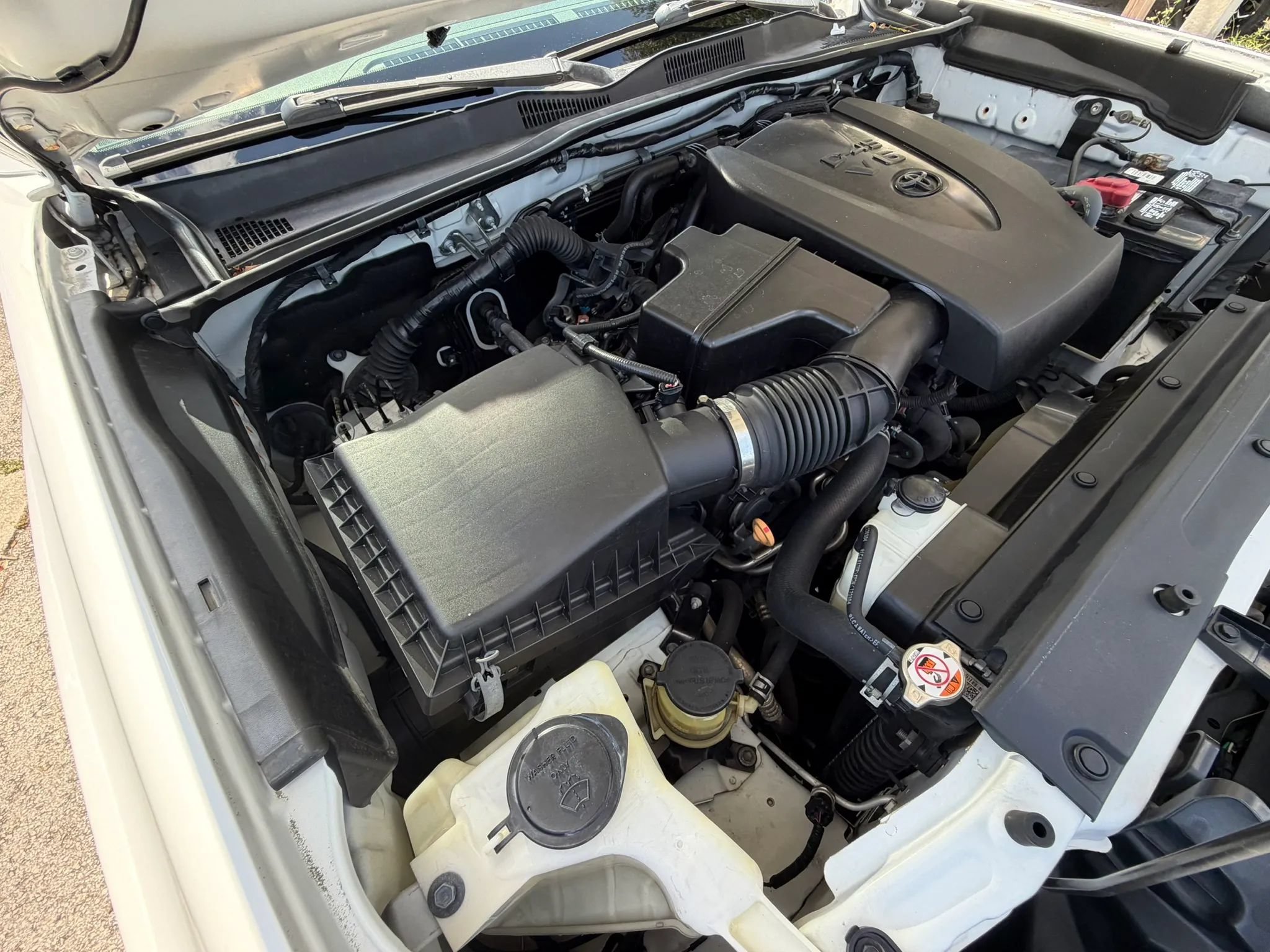 Used 2018 Toyota Tacoma SR5 AWD/4WD image 29