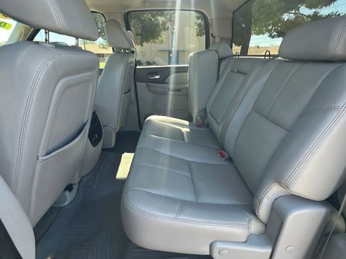 Used 2008 GMC Sierra 3500 SLT AWD/4WD image 10