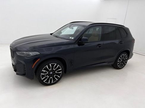 Certified 2024 BMW X5 xDrive40i w/ M Sport Package AWD/4WD image 5