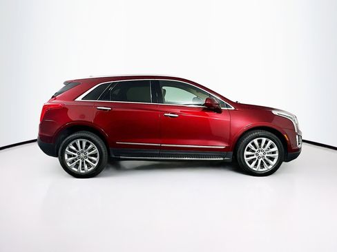 Used 2017 Cadillac XT5 Platinum w/ Driver Assist Package AWD/4WD image 10