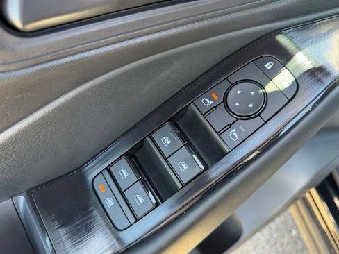 Used 2026 Nissan Rogue S FWD image 9
