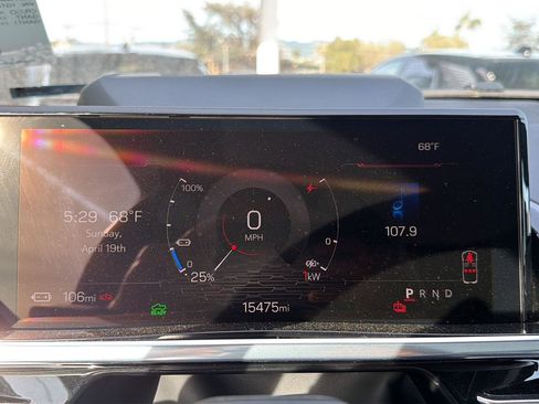 Used 2024 GMC Sierra EV Denali AWD/4WD image 9