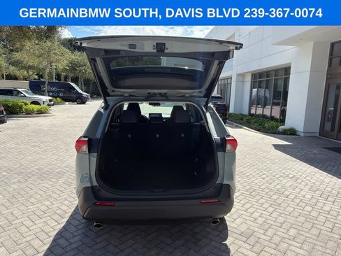 Used 2021 Toyota RAV4 XLE Premium FWD image 40