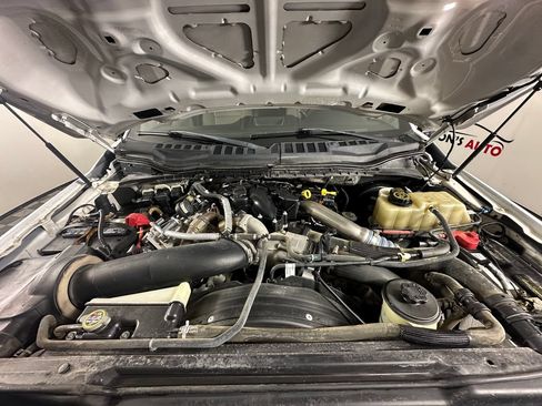 Used 2019 Ford F250 4x4 Crew Cab Super Duty image 10