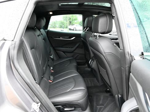 Used 2020 Maserati Levante S AWD/4WD image 47