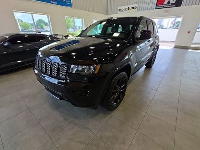 Used 2019 Jeep Grand Cherokee Altitude