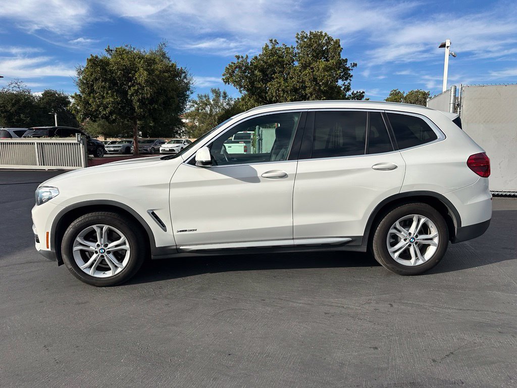 Used 2018 BMW X3 xDrive30i AWD/4WD image 2