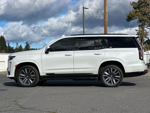 Used 2023 Cadillac Escalade Sport image 5