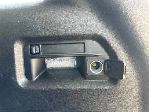 Used 2023 Ford Explorer XLT w/ Equipment Group 202A AWD/4WD image 27