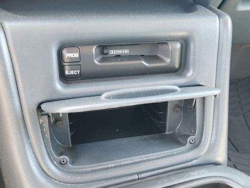 Used 2001 Chevrolet Silverado 2500 LT w/ Off-Road Skid Plate Pkg AWD/4WD image 23