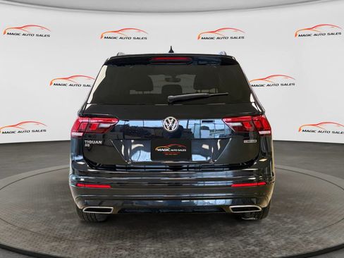 Used 2021 Volkswagen Tiguan SE R-Line AWD/4WD image 9