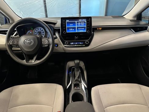 Used 2020 Toyota Corolla LE w/ LE Premium Package FWD image 9