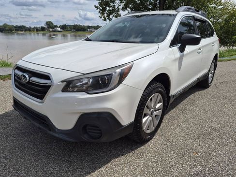 Used 2019 Subaru Outback 2.5i AWD/4WD image 1