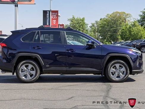 Used 2025 Toyota RAV4 XLE w/ Weather Package AWD/4WD image 17