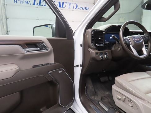 Used 2023 GMC Sierra 1500 SLT w/ SLT Convenience Package image 49