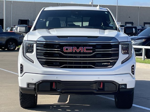 Used 2024 GMC Sierra 1500 AT4 w/ Technology Package AWD/4WD image 7
