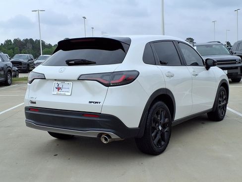 Used 2023 Honda HR-V Sport image 6