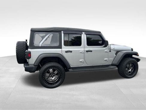 Used 2020 Jeep Wrangler Unlimited Sport image 6