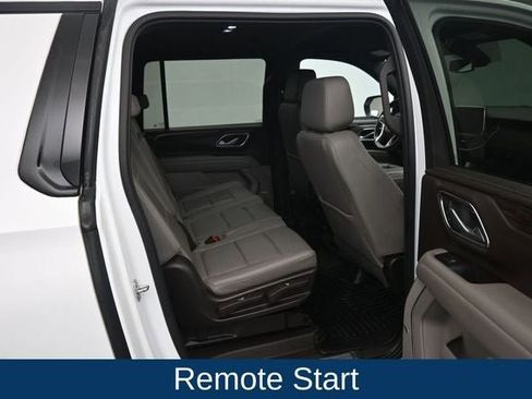 Used 2022 Chevrolet Suburban Z71 AWD/4WD image 14