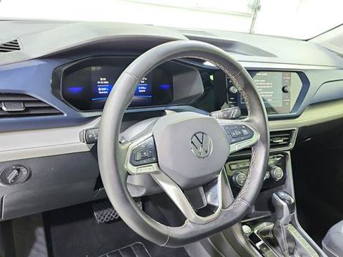 Used 2024 Volkswagen Taos SE AWD/4WD image 19