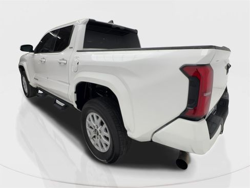 Used 2024 Toyota Tacoma SR5 image 12