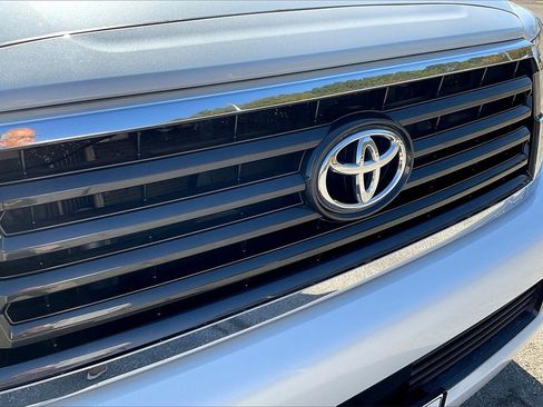 Used 2022 Toyota Sequoia SR5 image 29
