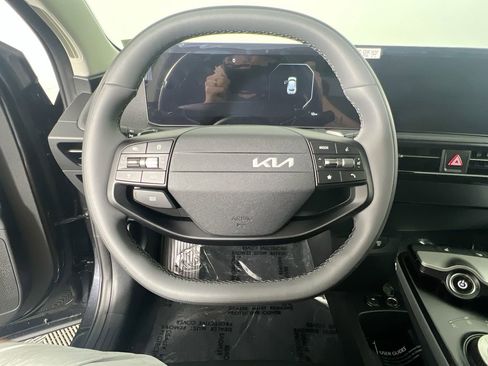 New 2025 Kia EV6 Light w/ Light LR Technology Package image 17