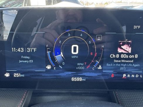 Used 2025 Chevrolet Equinox RS w/ Convenience Package III image 13