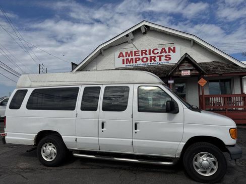 Used 2007 Ford E-250 and Econoline 250 Extended RWD image 1