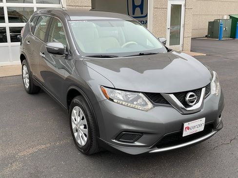 Used 2015 Nissan Rogue S image 3