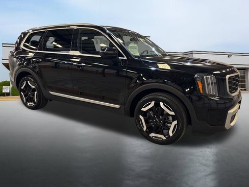 Used 2025 Kia Telluride S AWD/4WD image 7