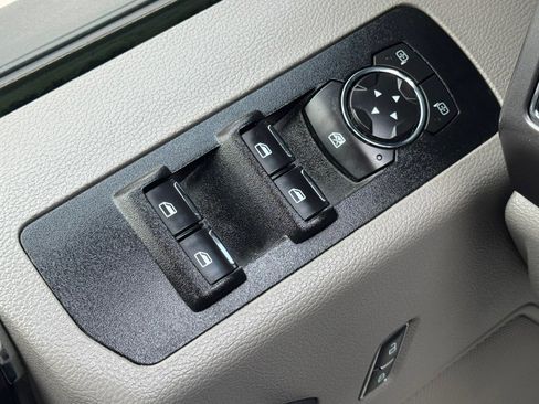 Used 2018 Ford F150 XLT image 7