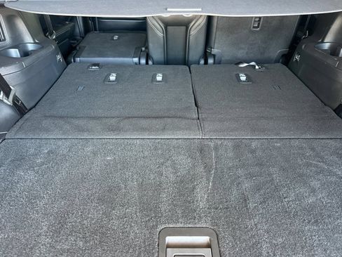 Used 2023 Honda Pilot EX-L image 12