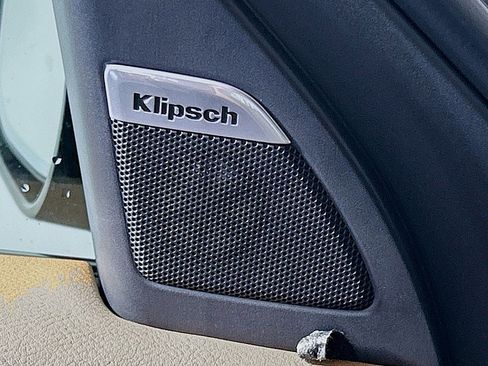 New 2025 Nissan Armada SL w/ Captain's Chari Seat Package image 20