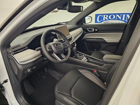New 2026 Jeep Compass Limited AWD/4WD image 3