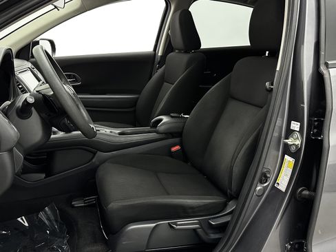 Used 2018 Honda HR-V EX image 23