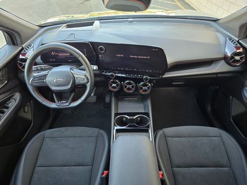 Used 2024 Chevrolet Blazer EV RS image 2