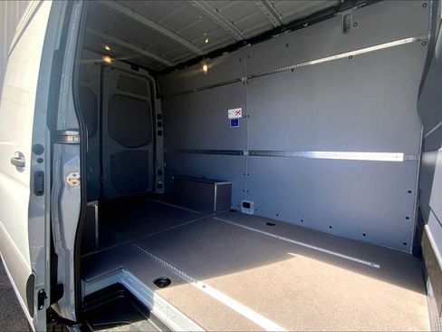 New 2025 Mercedes-Benz Sprinter 2500 image 12