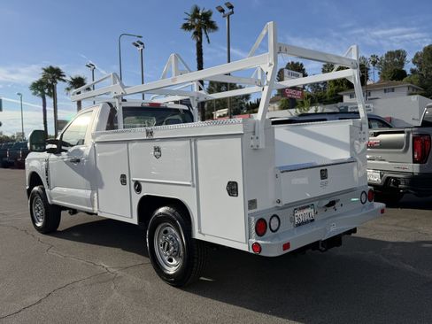 Used 2026 Ford F250 XL w/ XL Chrome Package image 5