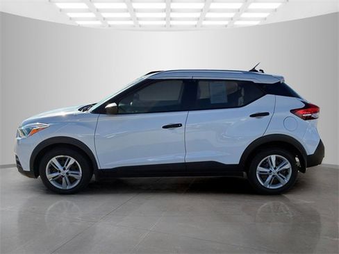 Used 2019 Nissan Kicks S w/ Exterior Electronics Package image 7