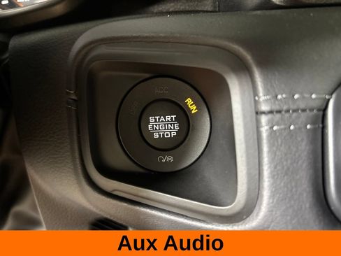 Used 2025 Jeep Wrangler Unlimited Rubicon AWD/4WD image 16