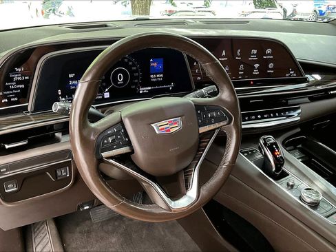 Used 2023 Cadillac Escalade ESV Premium Luxury RWD image 18
