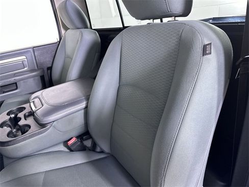 Used 2018 RAM 1500 Express image 26