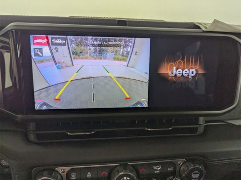 New 2025 Jeep Gladiator Rubicon w/ Safety Group image 26