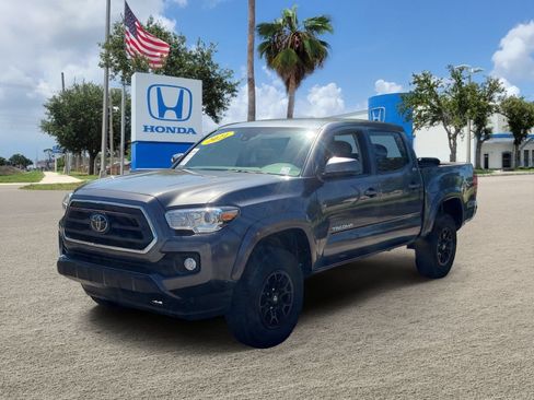 Used 2021 Toyota Tacoma SR5 RWD image 4
